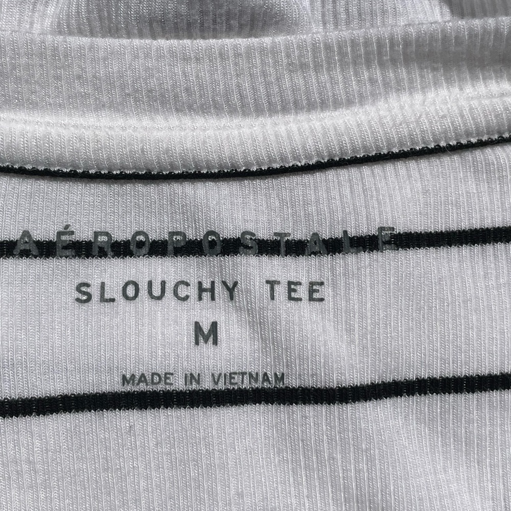 NWOT Slouchy Cropped Long Sleeve Tee - Picture 6 of 6